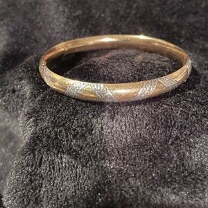 10k Gold Bangle
